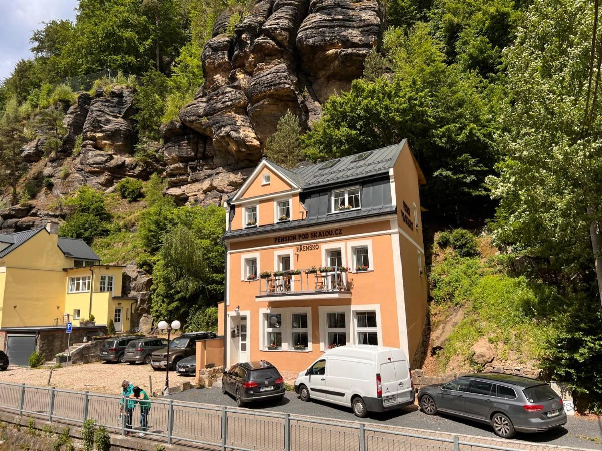 Pension Pod Skalou Хренско Экстерьер фото