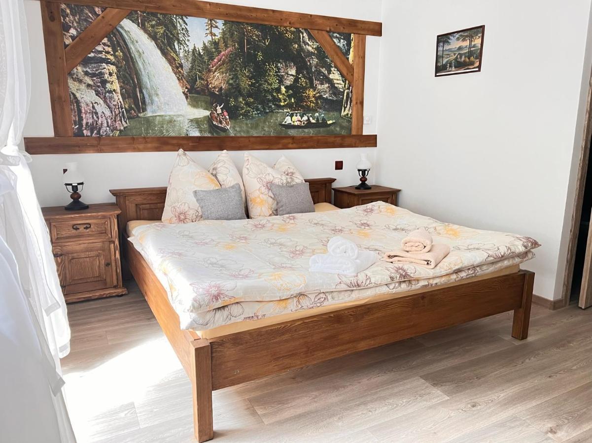 Pension Pod Skalou Хренско Экстерьер фото