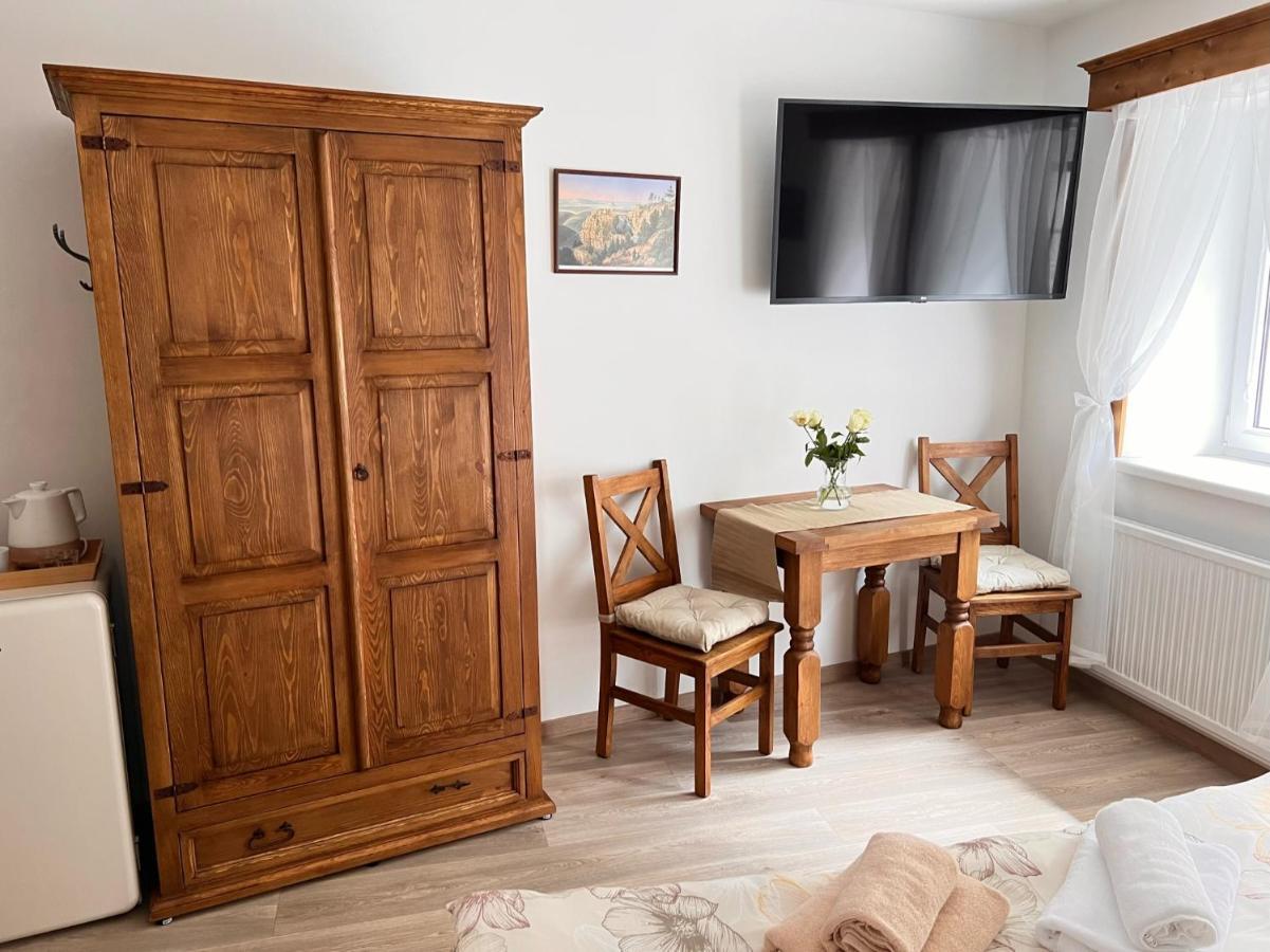 Pension Pod Skalou Хренско Экстерьер фото