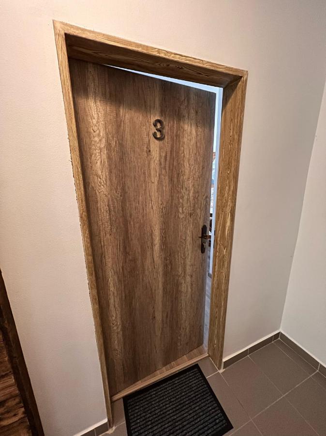 Pension Pod Skalou Хренско Экстерьер фото