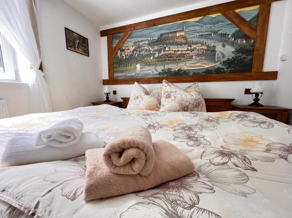 Pension Pod Skalou Хренско Экстерьер фото